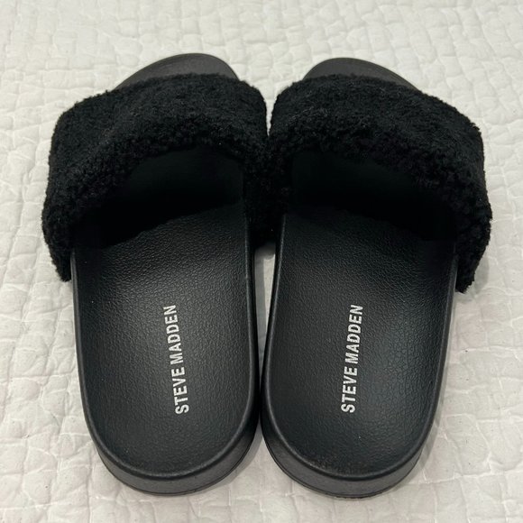 STEVE MADDEN Faux Shearling Black Slides - Size 8 - Picture 3 of 5